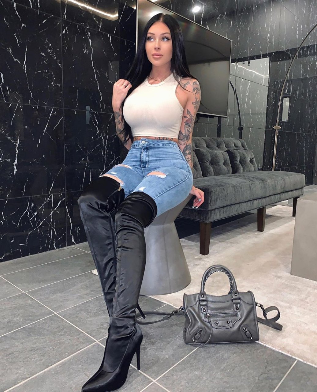 Алена - Интим салон Питера +7(981)809-84-20