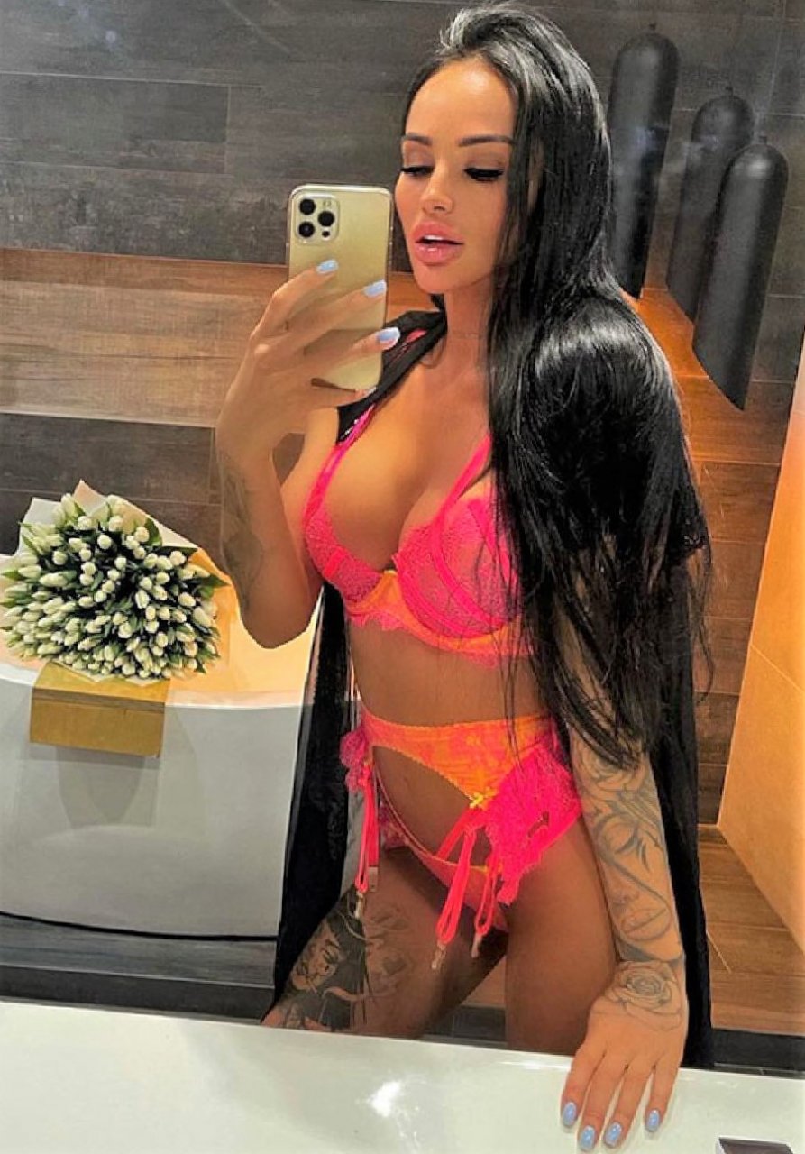 Жанна - Индивидуалка Питера +7(981)758-59-09